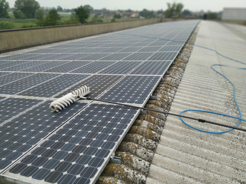 pulizia fotovoltaico pannelli
